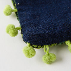 Pom Pom Clutch